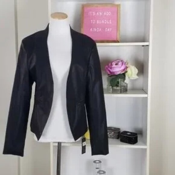 Blanknyc Black Open Front Faux Leather Blazer SZ L - Picture 5 of 6